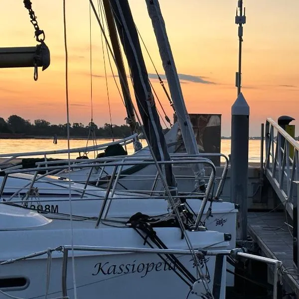 The boat experience Hotel galleggiante in barca, hotel in Venice