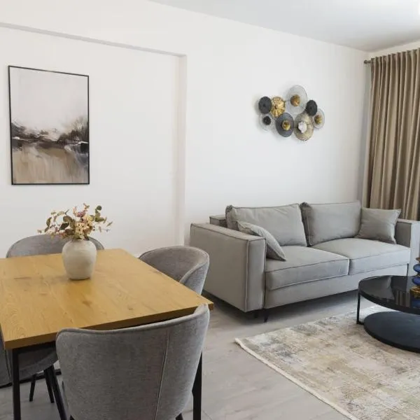 Chindia Lake Suite, ξενοδοχείο στο Τιργκόβιστε