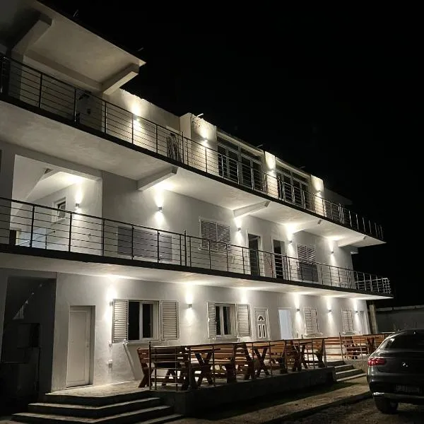 Hotel Familja Çuni Theth, hotel in Theth