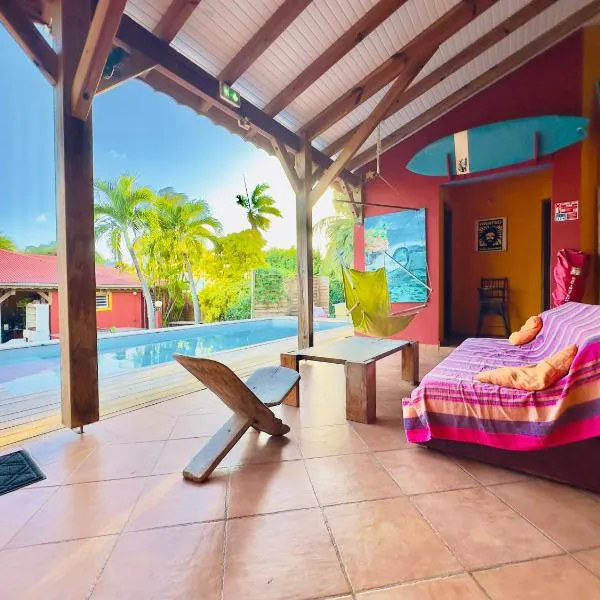 Sunset Surf Camp, hotel in Saint-François