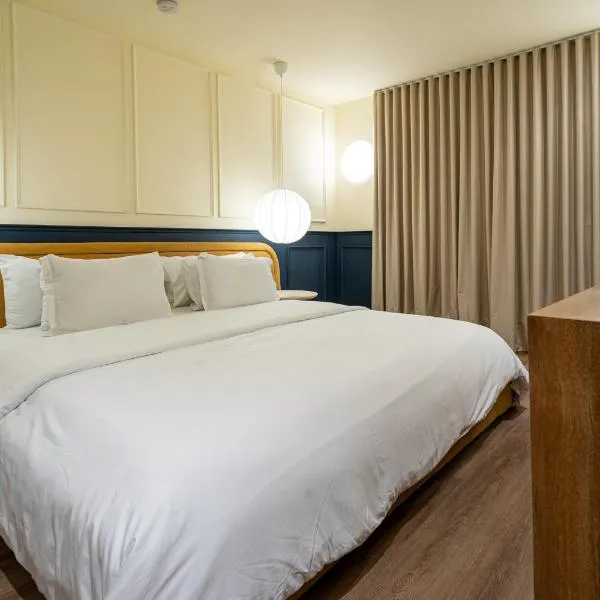 Hotel Acqua Medellín，位于麦德林的酒店