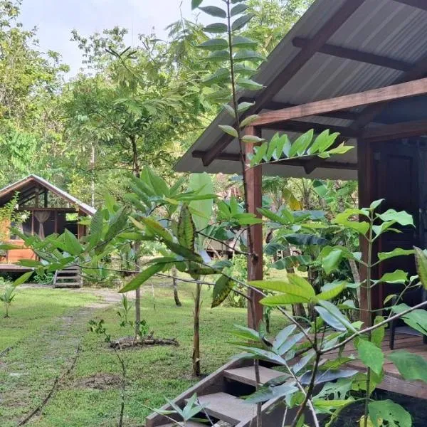 Pal Mar, ξενοδοχείο σε Nuqui