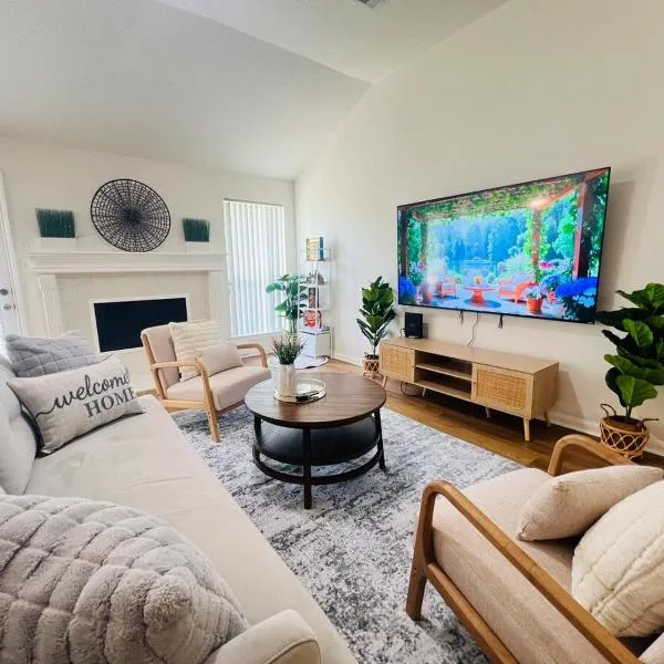 3BR-2 BA Cozy Hub Katy - Close to Cypress, hotel in Katy