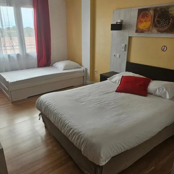 VICTORIA Hôtel, hotel em Perpignan