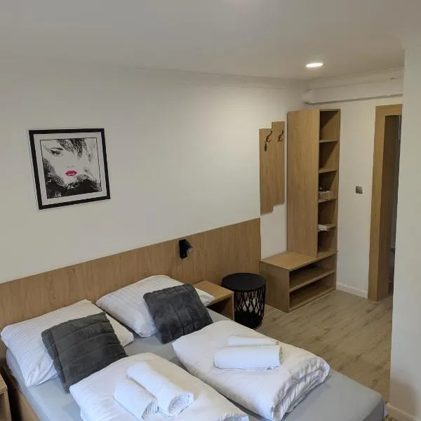 Noclegi pod gora, hôtel à Oboźna Droga Masłów