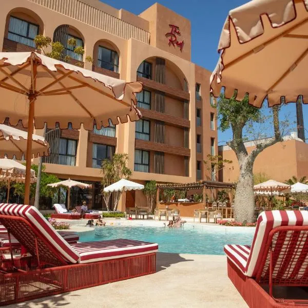 The Red - a GiGi Residence, hotel en Mājid Abū Zayd