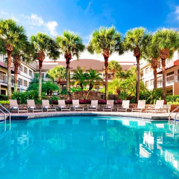 Sheraton Suites Orlando Airport Hotel, hotel en Orlando
