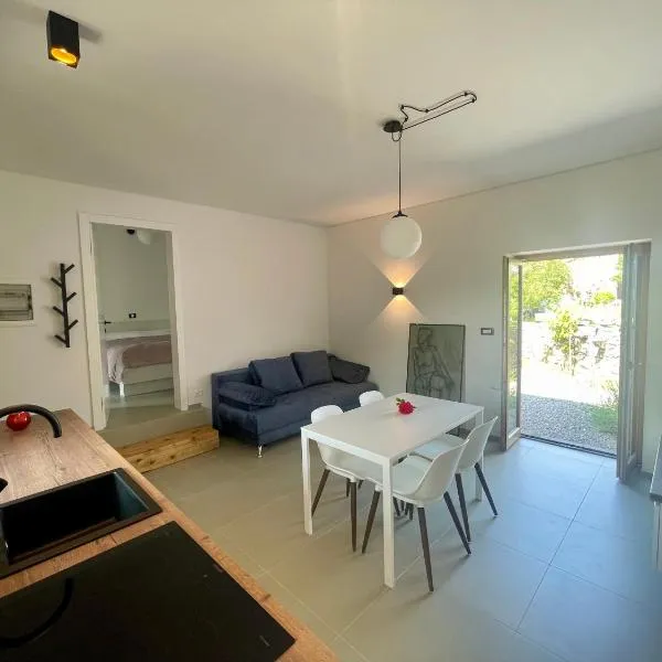 Studio Vila Olga, ξενοδοχείο σε Dutovlje