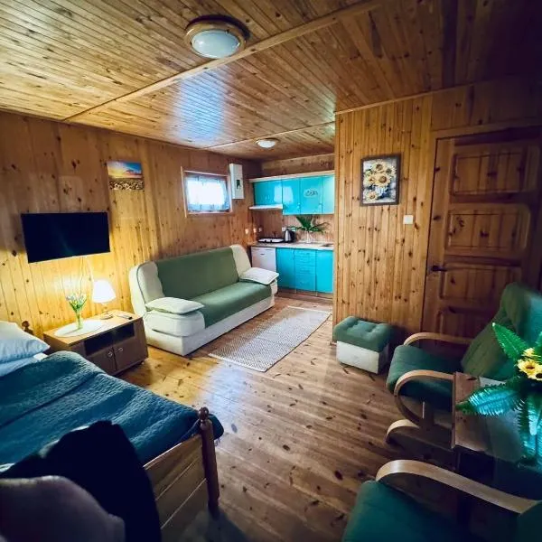 Domek nr 7, hotel v destinaci Tleń