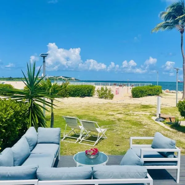 Côté Mer Wonderfull 2 bedrooms beachfront Nettle bay Beach Club, ξενοδοχείο σε Baie Nettle