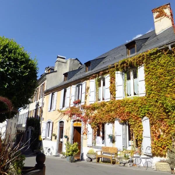 Hôtel Les Templiers, hotel in Luz-Saint-Sauveur