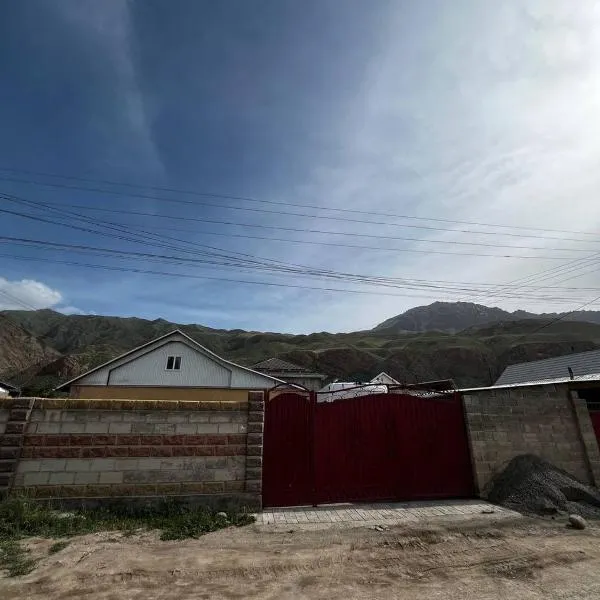 Tian Shan Sky House、Narynのホテル