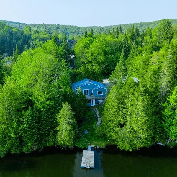 Le Chalet Bleu, spa au bord du lac, готель у місті Saint Adolphe D'Howard