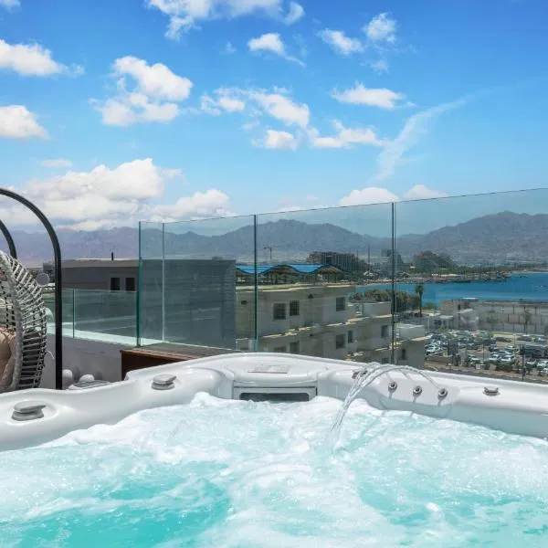 Luxury Suites With Balcony And Jacuzzi At Sea Side By Rently, hôtel à Eilat