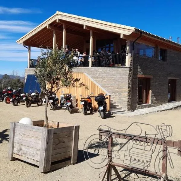 Moto Albergue Farango FOR MOTORBIKERS ONLY - SOLO PARA MOTEROS, hotel v destinaci Benabarre