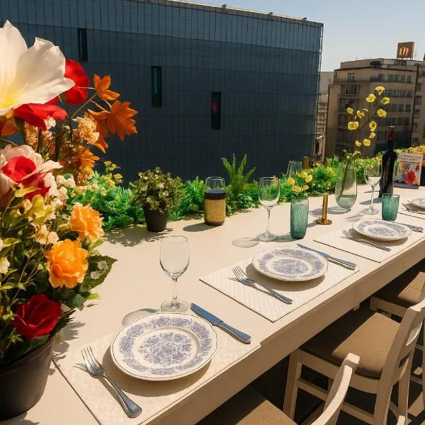 Old Town apartment with Amazing View from the Balcony, Hotel in Bukarest