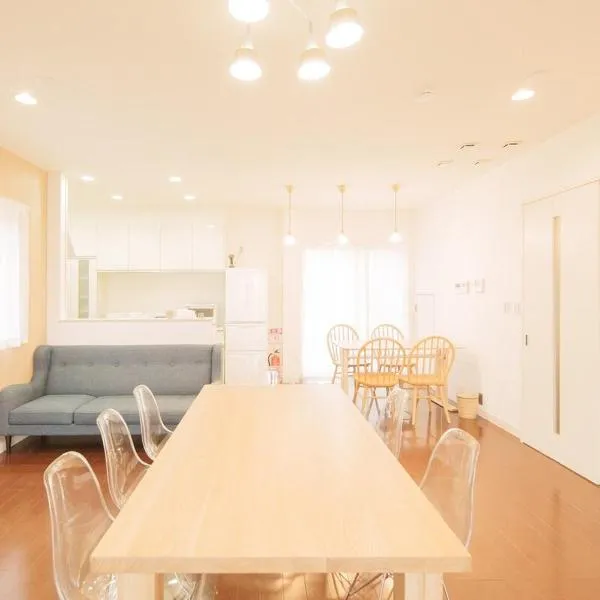 Itoshima inn 海 山 川が目の前でベッド8台 4LDK 一棟貸し, hotel in Itoshima