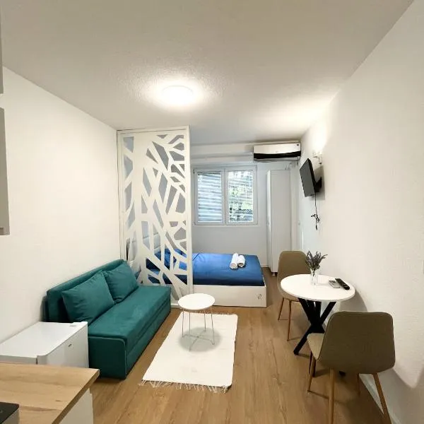 Modern Central Studio - 3 min walk to lake, hotel in Ohrid