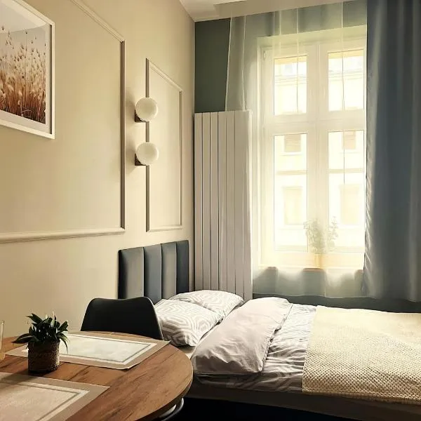 GREY Apartment 1, hotel in Poznań
