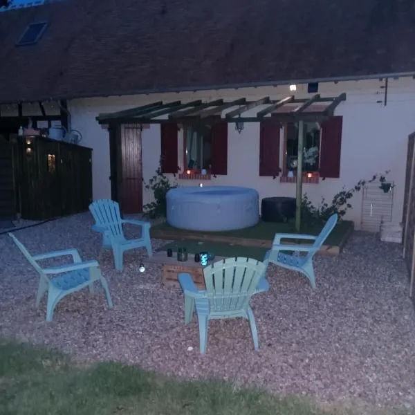 Le Blue Dream Arcade Bain à bulles, hôtel à Ladon