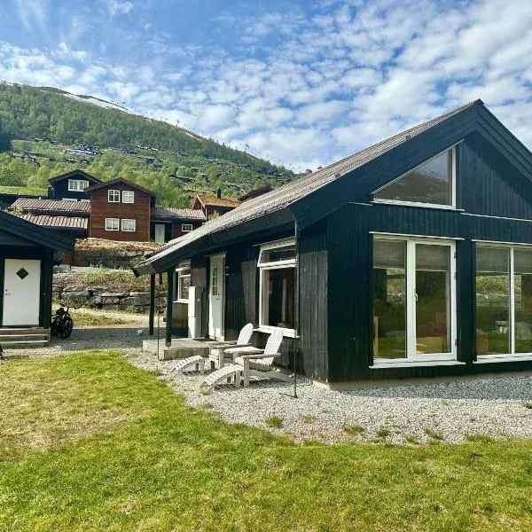 Hytte sentralt i Myrkdalen, hotel in Vossevangen