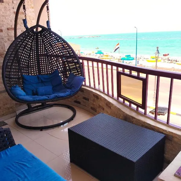 Asafra Luxury Condo with Charming Sea view, Hotel in Alexandria