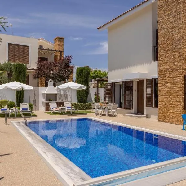Ayia Napa Luxury Seaside Villa Ionion H15, hotell sihtkohas Ayia Napa