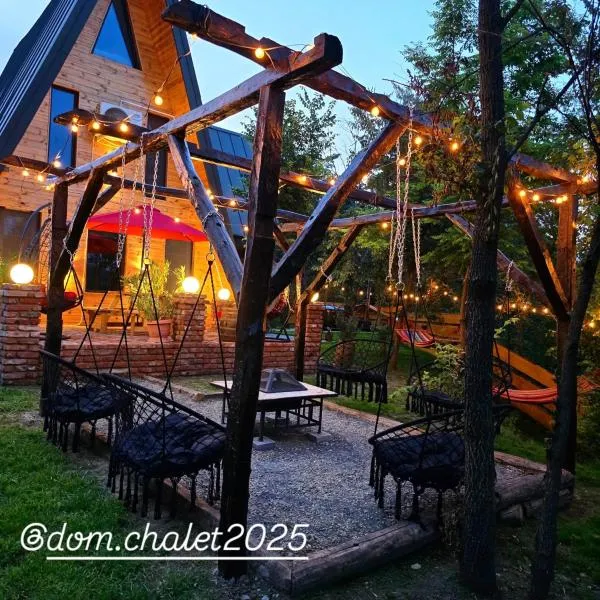 Dom Chalet, hotel in Tisău
