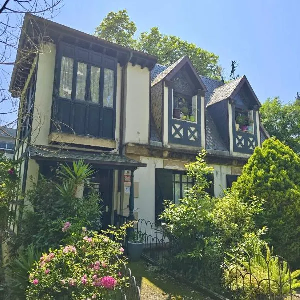 La Casa de la Brujita with AC License ESS02999, hotel en San Sebastián