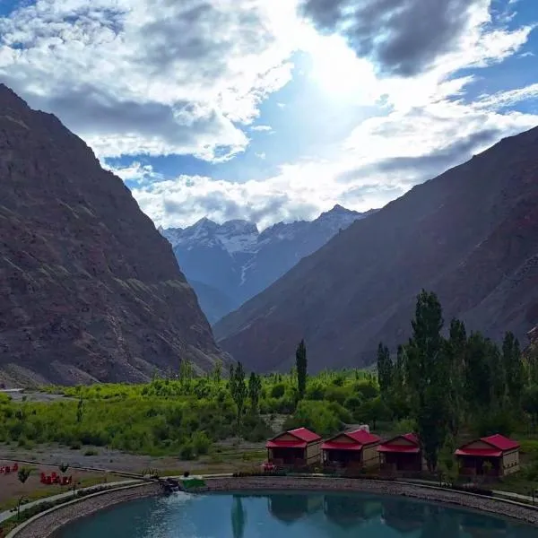Dream Nest Resorts, ξενοδοχείο σε Skardu