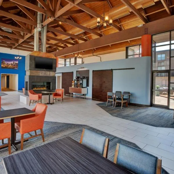 ホリデイ イン エクスプレス ナッシュビル エアポート（Holiday Inn Express Nashville Airport by IHG）、ナッシュビルのホテル