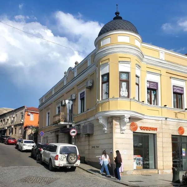 City center house, hotel in Kutaisi