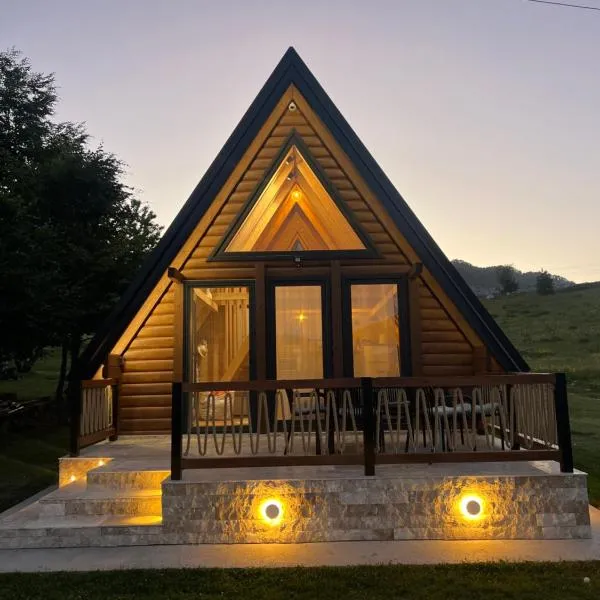 Grlo Sokolovo Cottage - Mountain Retreat near Podgorica – hotel w mieście Korita