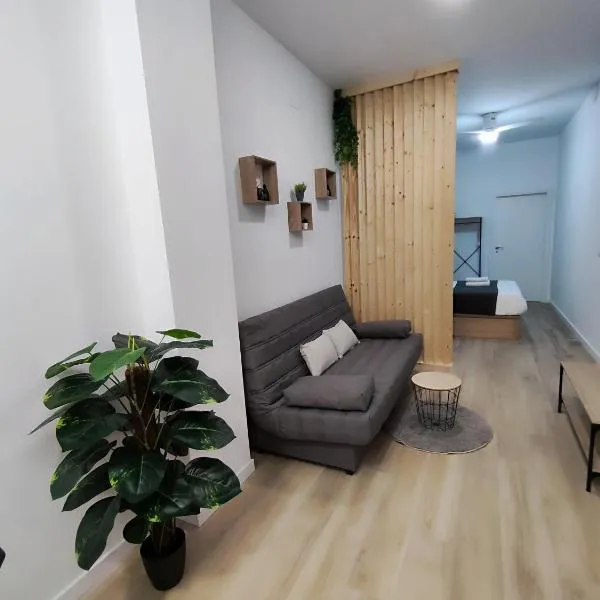 Rojo - Central Apt - Turia Park by Río Turia Apartments, отель в Валенсии