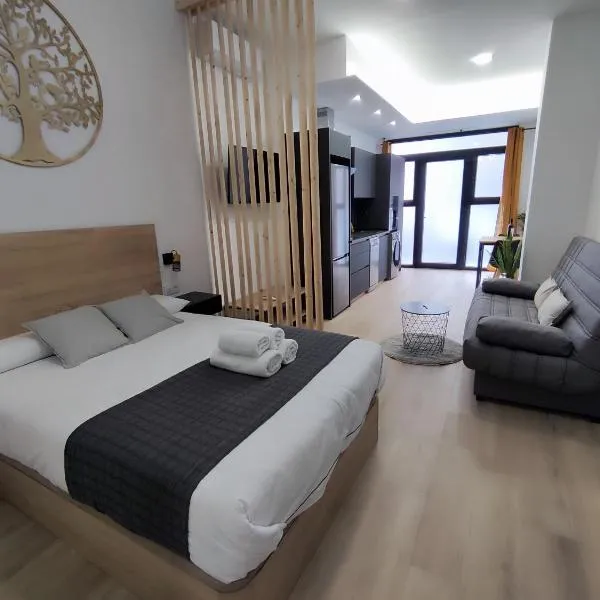 Azul - Central Apt - Turia Park by Río Turia Apartments, отель в Валенсии