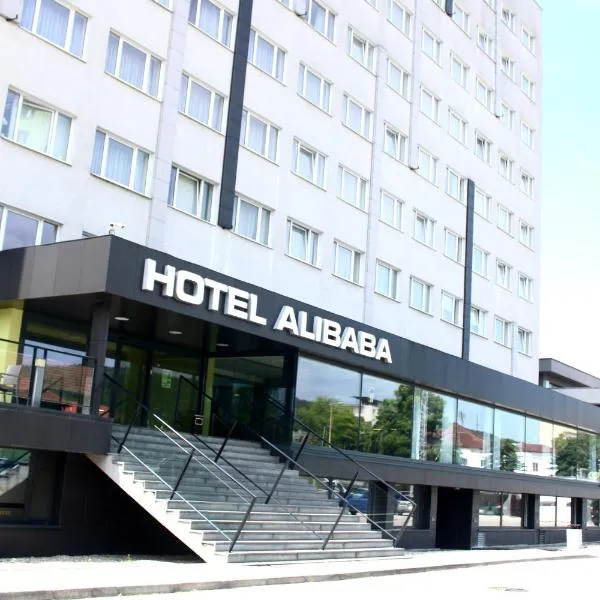 Hotel Alibaba, hotel in Humenné