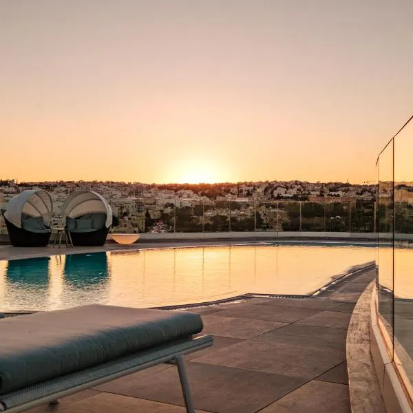 Hyatt Regency Malta, hotel v destinaci St Julian's