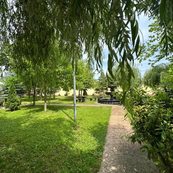 Complex Trans Bitum, hotel v destinaci Ip