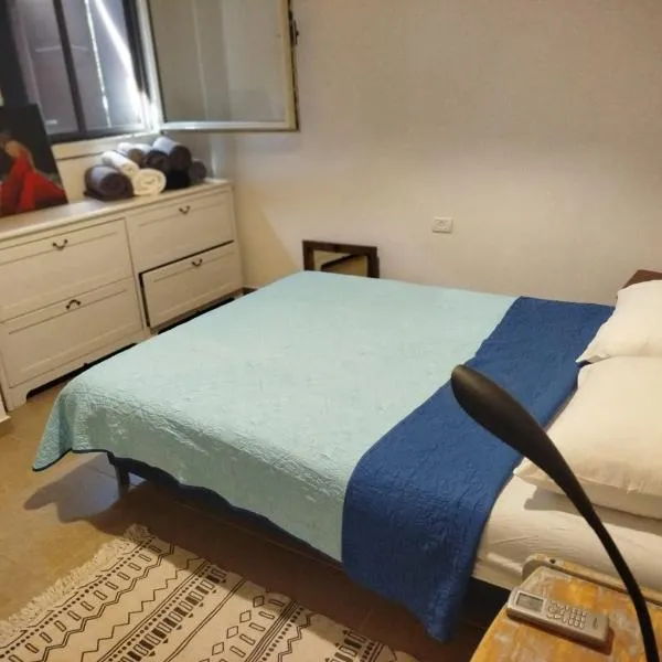 צליל מכוון, hotell i Dan