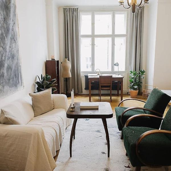 Stylish and unique 2 bedroom flat with balcony in Letna, Praha