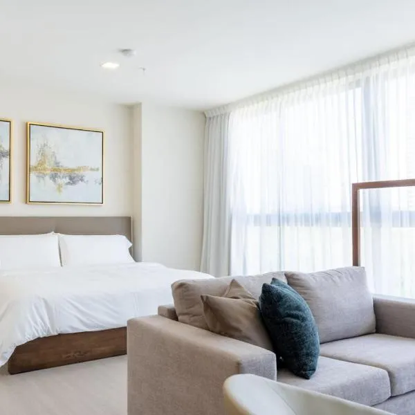 Business Loft with Ocean View, hotel in Panama City