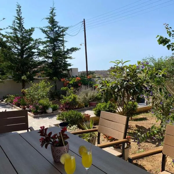 Vista Costa villa, hotel in Kokkíni Khánion