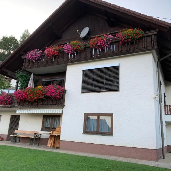 Haus Ernestine, hotel en Sankt Urban