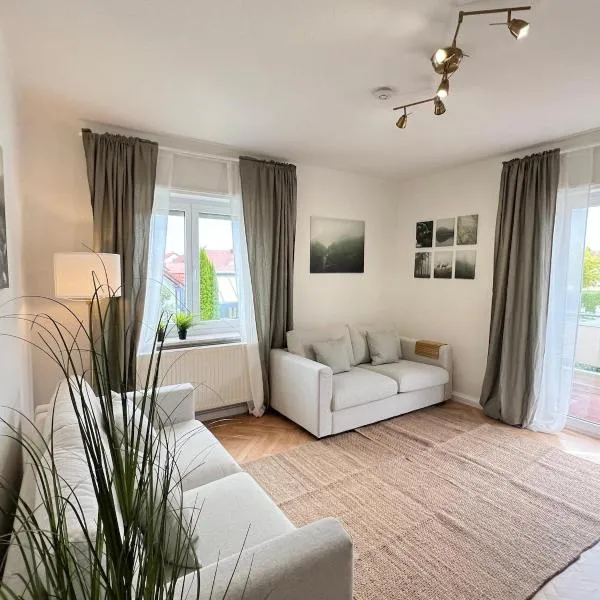 ZORO - 4 Zimmer- Küche - Balkon, hotel v destinaci Memmingerberg