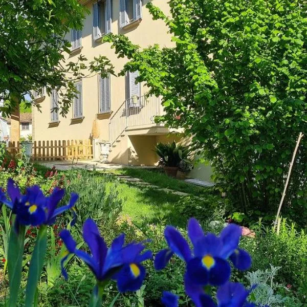Residenza Rosmarino CASA GUARNONE, hotel v destinaci Pietra deʼ Giorgi