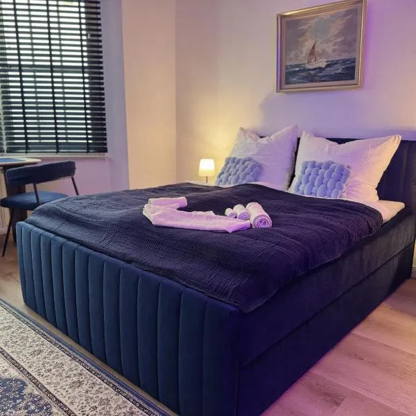 CuxHeaven - modernes Studio-Apartment direkt am Meer mit 65 Zoll TV und Tiefgarage in Duhnen, hotel in Cuxhaven