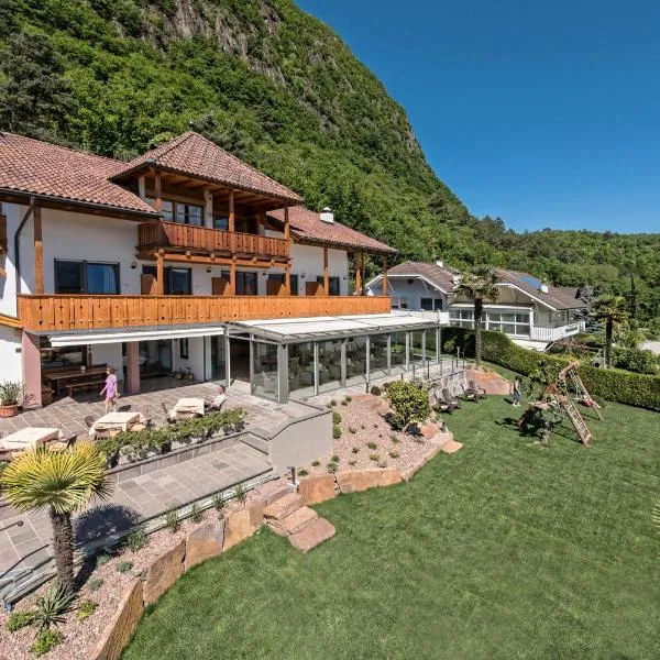 Pension Irma, khách sạn ở Caldaro