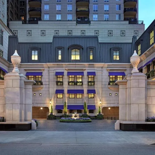 Waldorf Astoria Chicago, hotel in Chicago