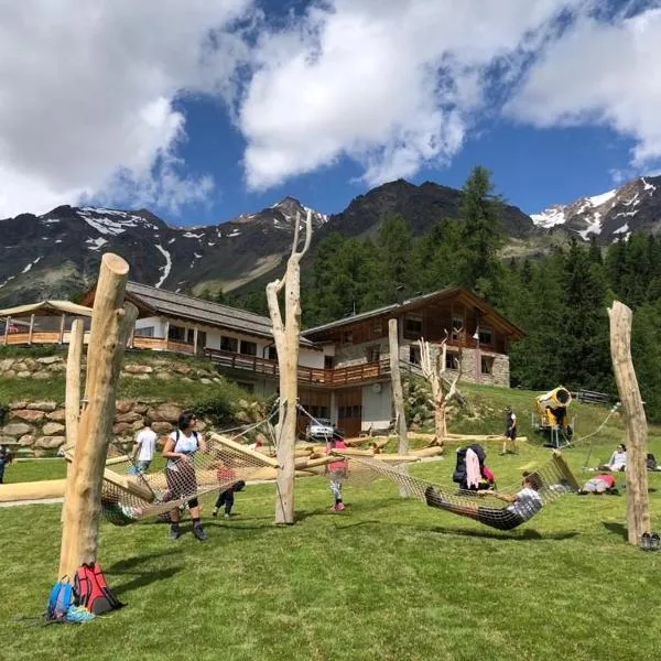 Rifugio Lo Scoiattolo, hotel sa Peio
