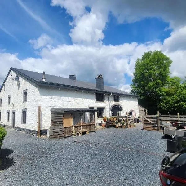 La Ferme Aux Bois, hotel v destinaci Houffalize